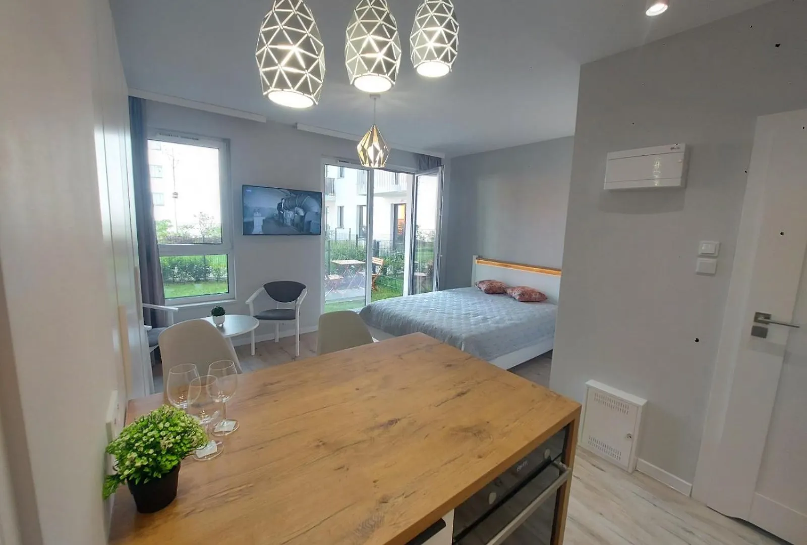 Luxapartmentwarszawa Z Bezplatnym Podziemnym Parkingem 0*, Varsovia